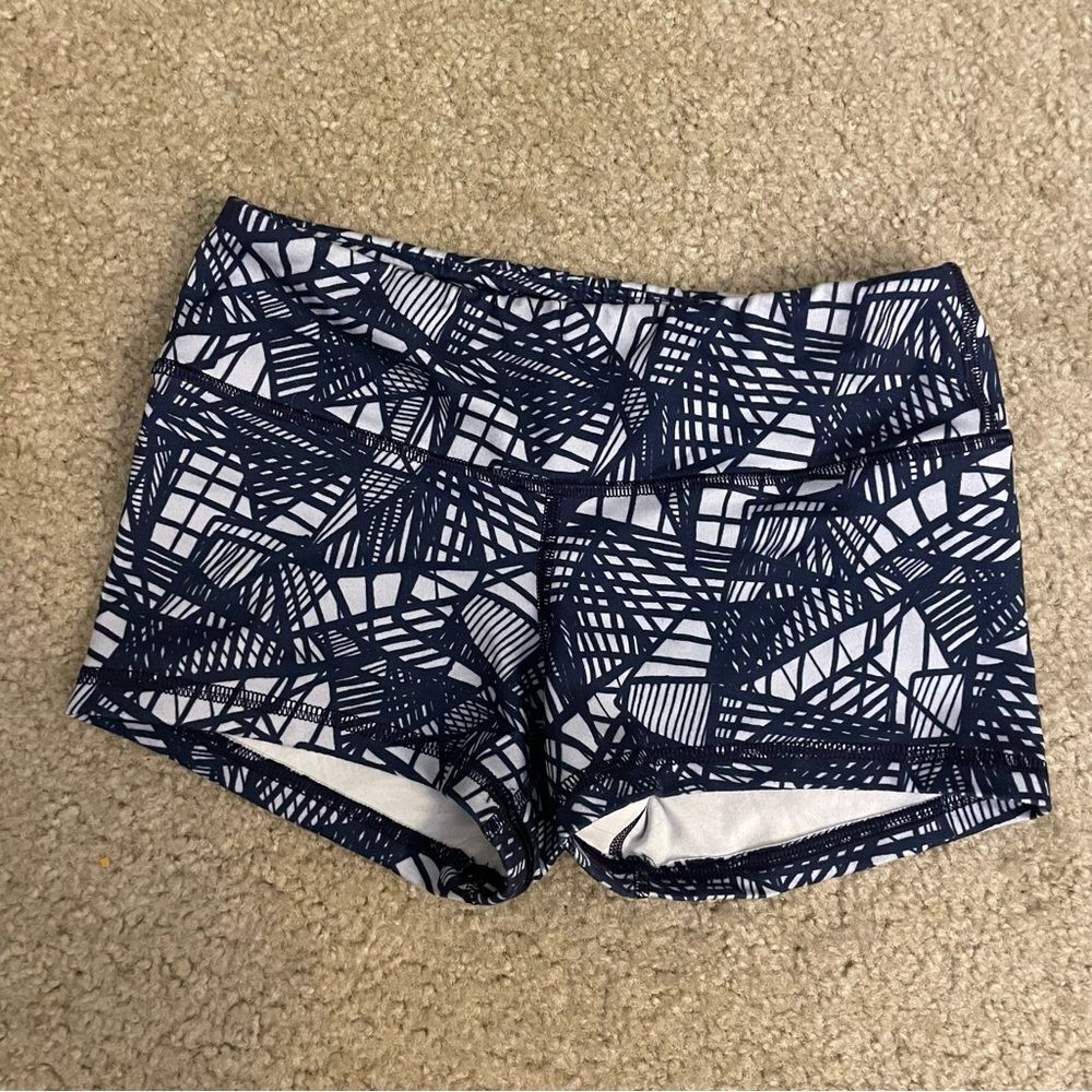 FLEO | Blue Geometric Shorts XS